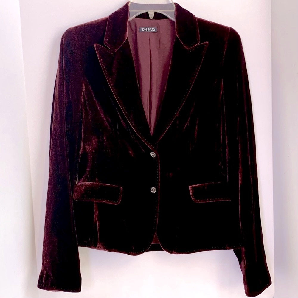 TAHARI burgundy velvet blazer